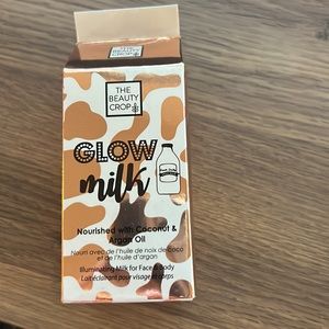 The Beauty Crop Glow Milk Liquid Highlighter
